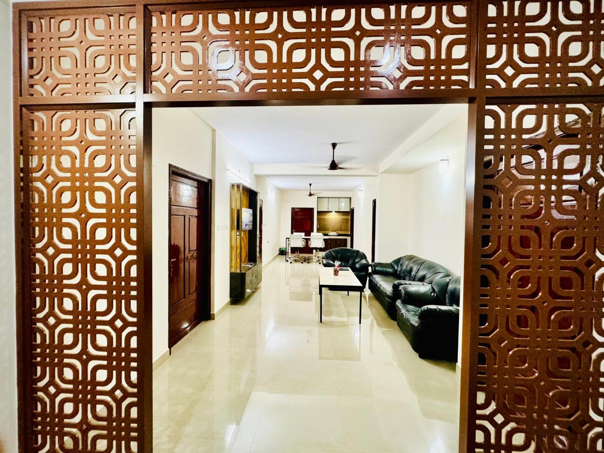 Al-kabeer Serene Pond Retreat Kowdiar 4bhk Apartment Thiruvananthapuram