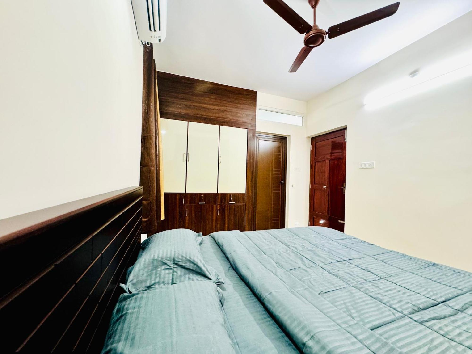 Apartment Al-kabeer Serene Pond Retreat Kowdiar 4bhk Thiruvananthapuram