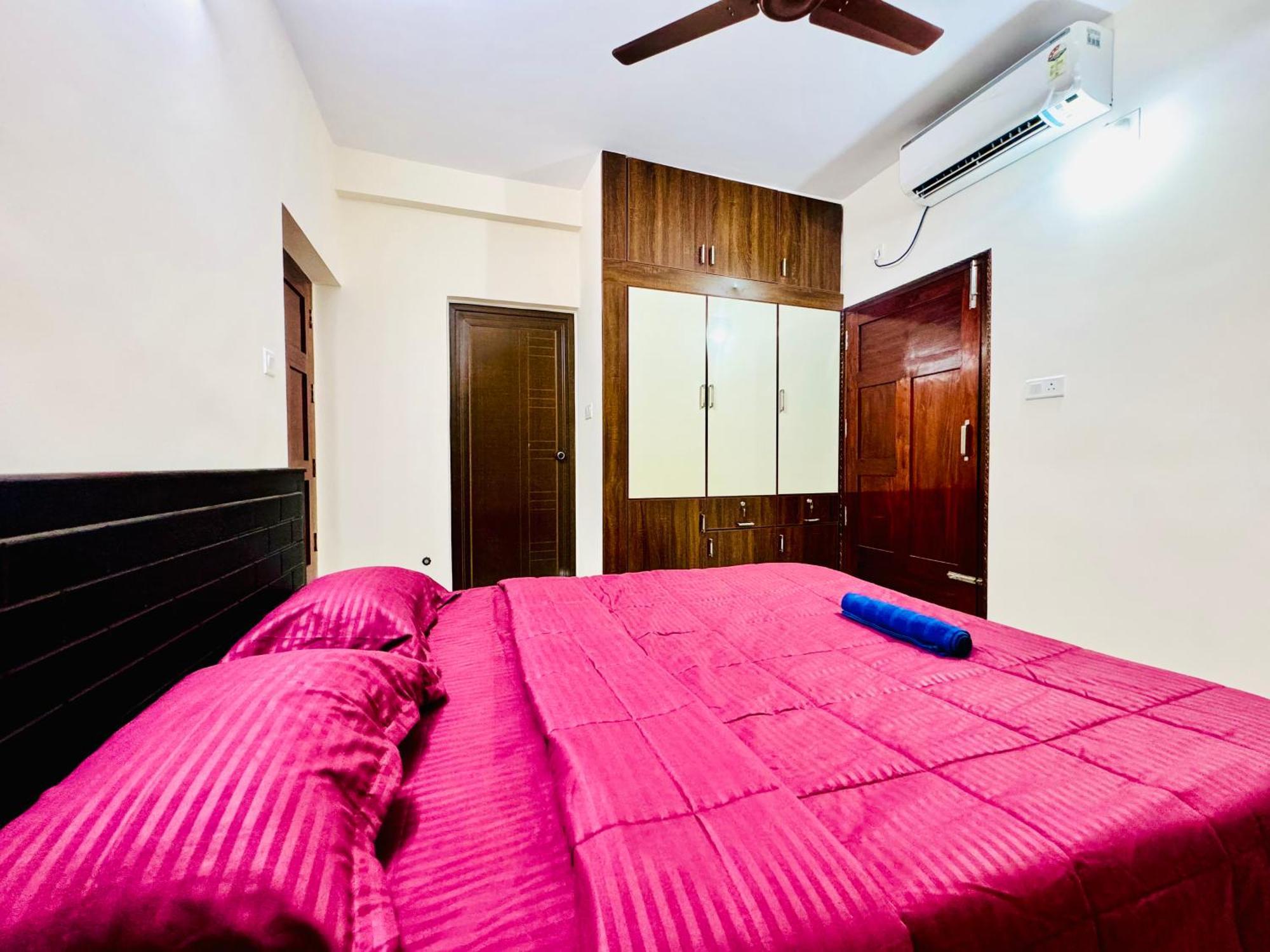 Al-kabeer Serene Pond Retreat Kowdiar 4bhk Apartment Thiruvananthapuram